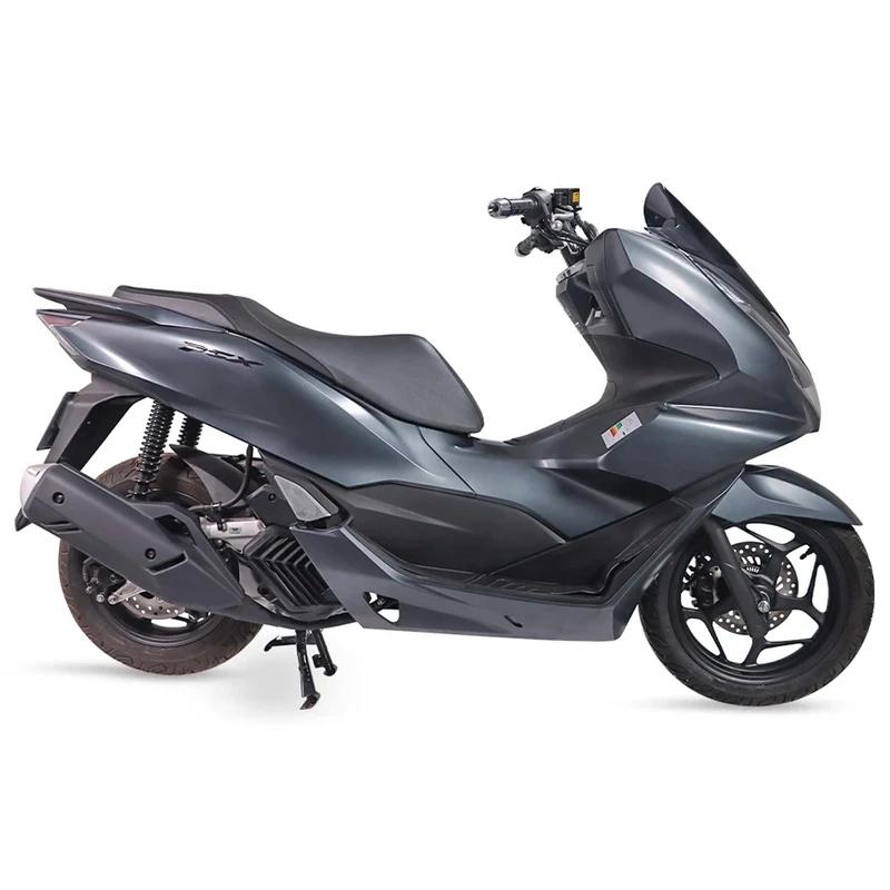 موتورسیکلت هوندا مدل PCX160 با حجم موتور 157 سی‌سی - سال تولید 1403